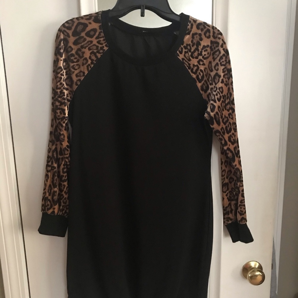 Cheetah velour sleeve sweatshirt dress